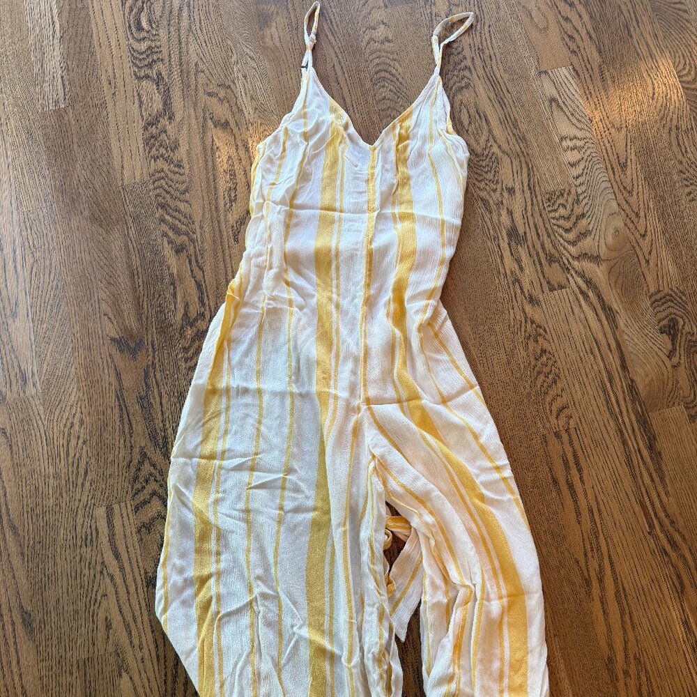 Billabong women's cream and white romper, size S